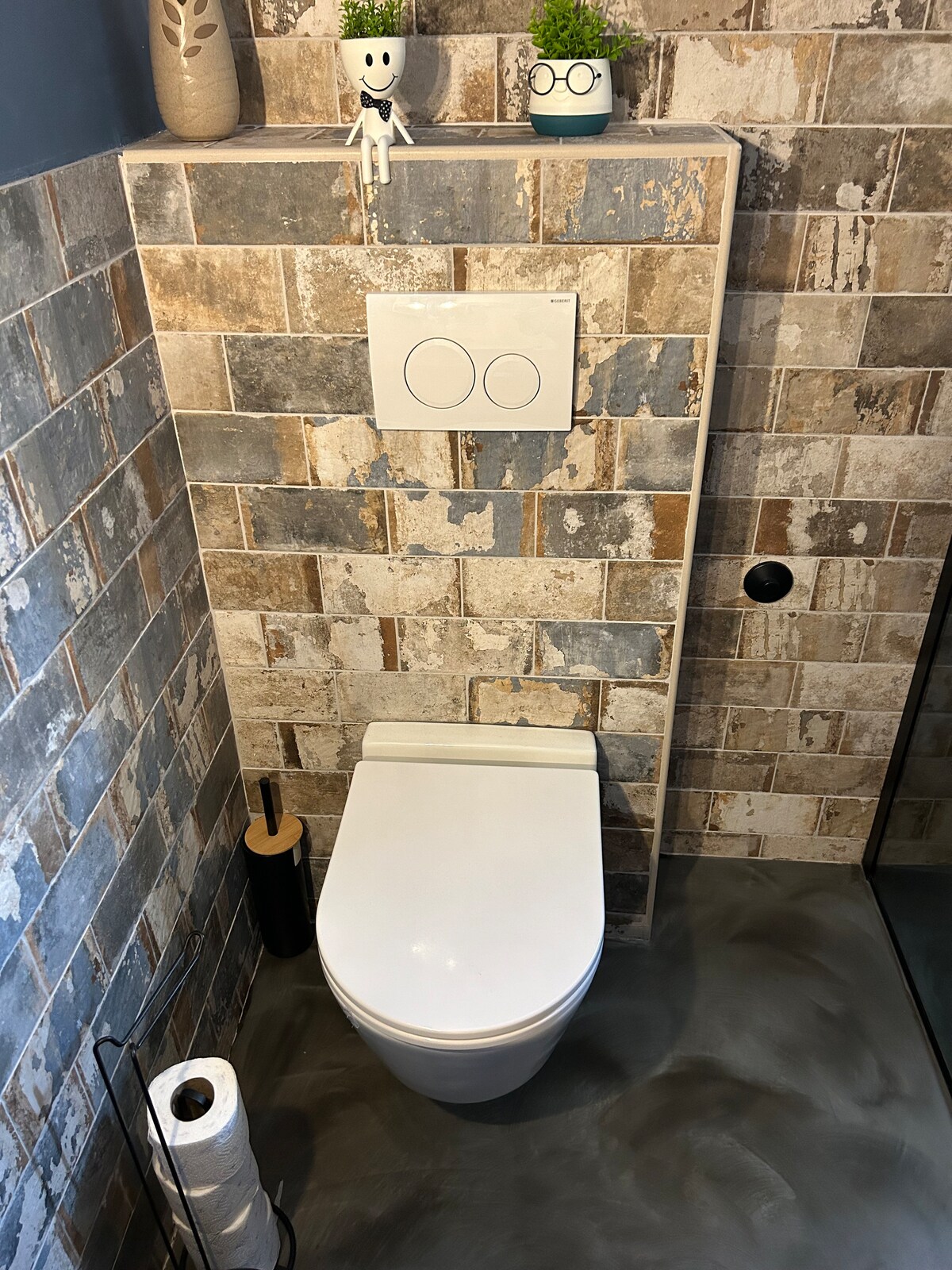 Full bathroom 3